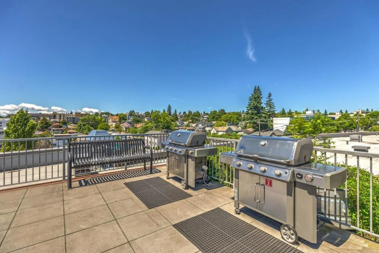 Wallingford 1Br W Lounge Wd Nr Shops Bars Sea-566 Apartment Seattle