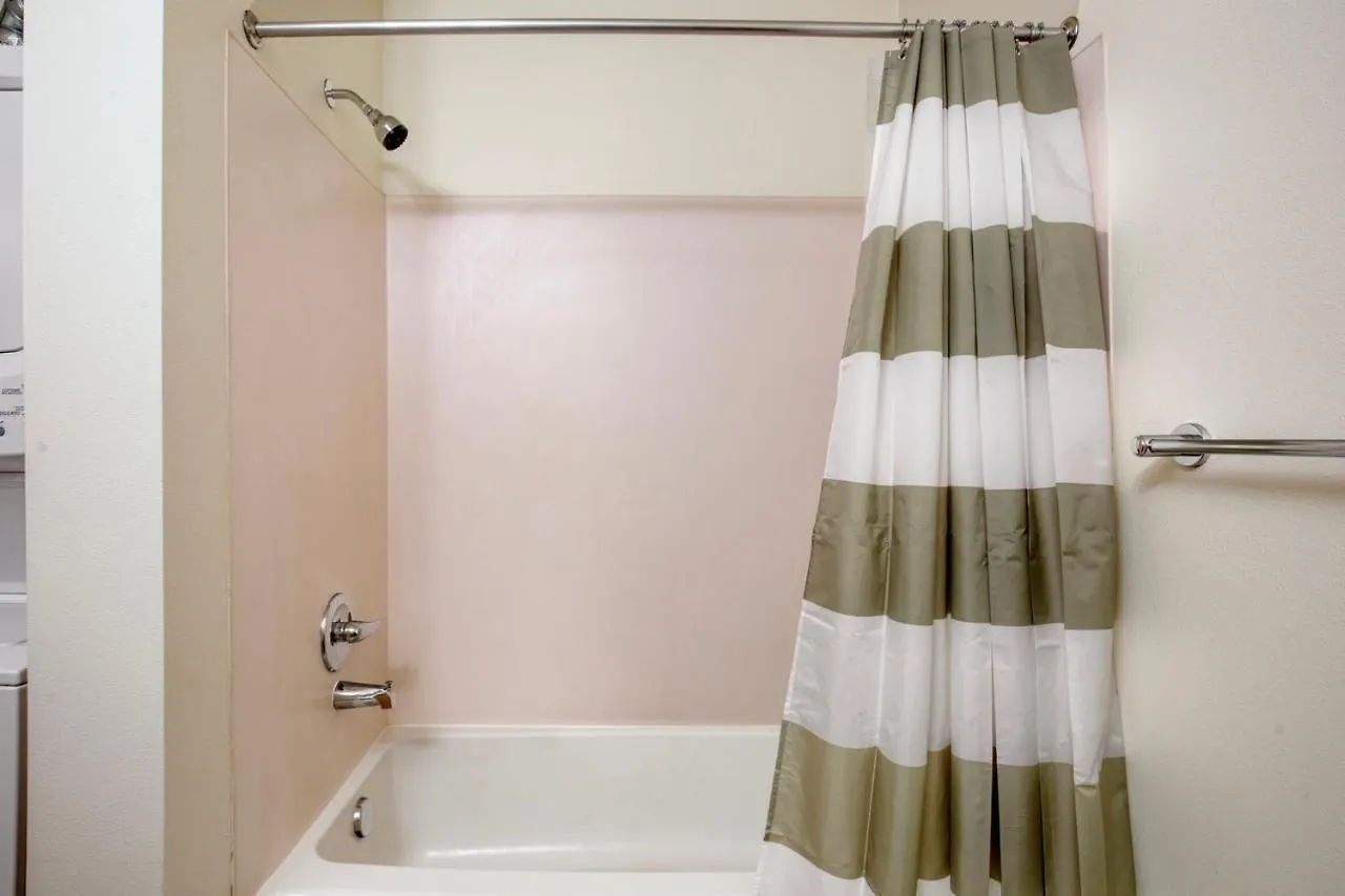 Wallingford 1Br W Lounge Wd Nr Shops Bars Sea-566 Apartment Seattle 0*,  United States